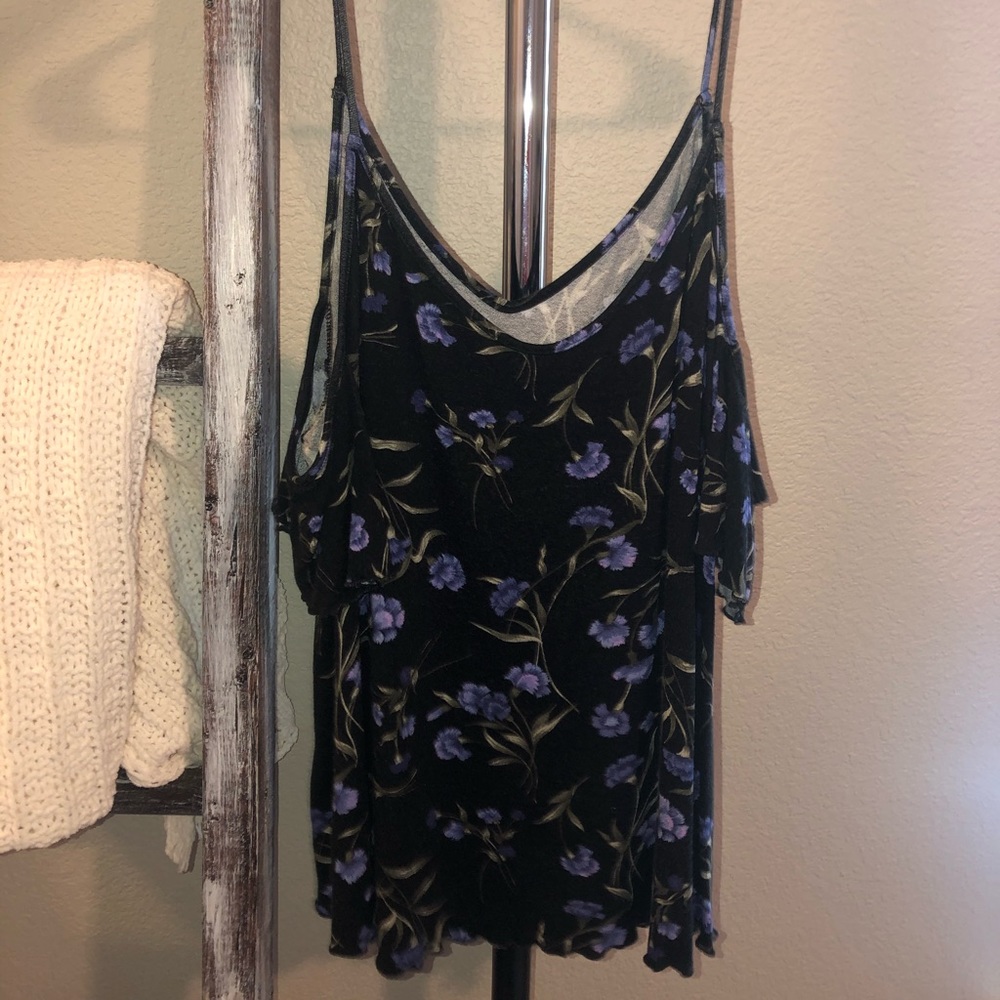 Cold shoulder top